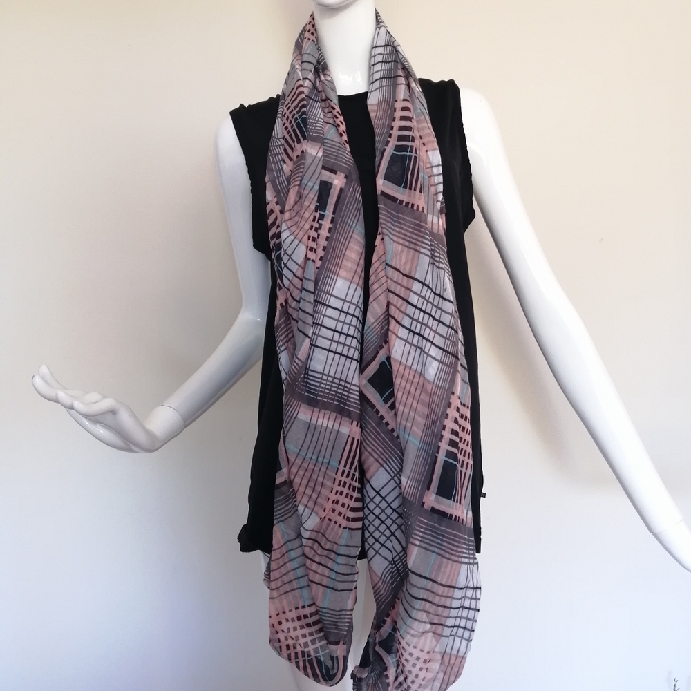 Chic Women's Scarf lot - Picture 6 of 9